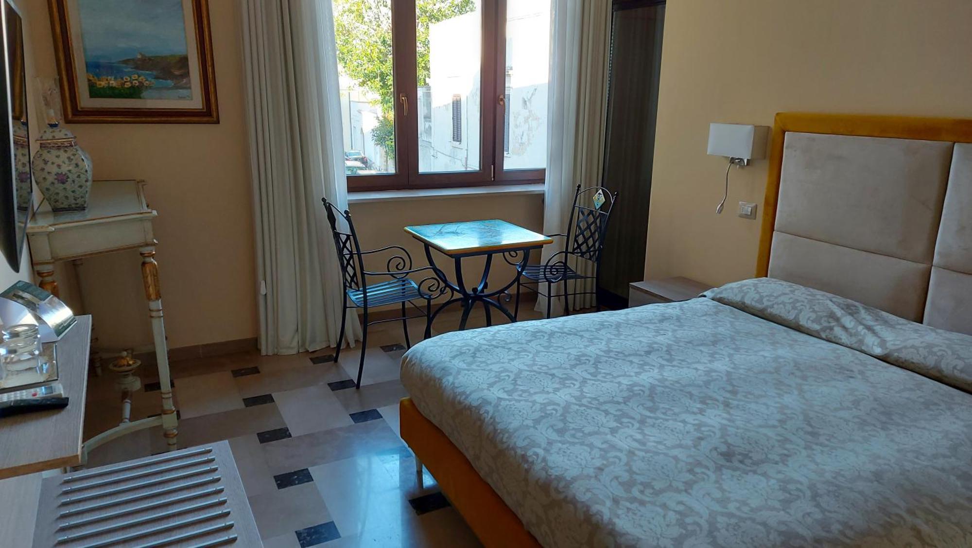 Dimora Charleston Lecce Parcheggio Privato In Loco Gratis Bed & Breakfast Bilik gambar